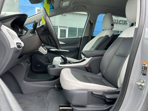 Used 2020 Chevrolet Bolt Premier w/ Infotainment Package image 12