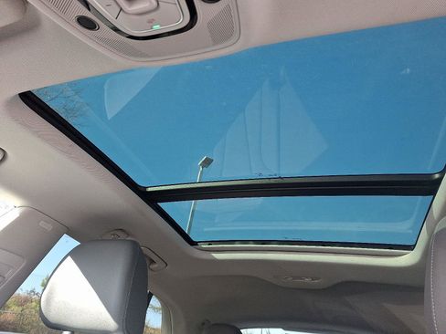 New 2025 Audi Q8 Premium image 12