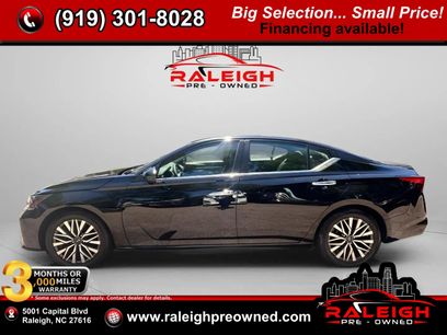 Used 2023 Nissan Altima 2.5 SV