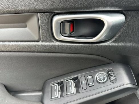 Used 2024 Honda Civic Sport image 12