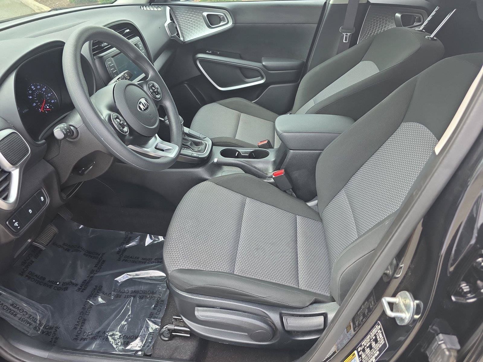Used 2021 Kia Soul LX FWD image 15