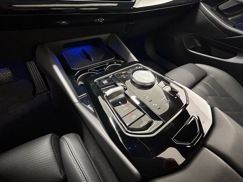 Used 2025 BMW 530i xDrive w/ Premium Package image 64