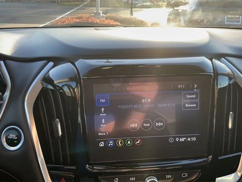 Used 2020 Chevrolet Traverse Premier w/ Redline Edition image 16