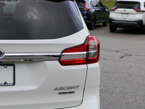 Used 2020 Subaru Ascent Limited w/ Technology Package AWD/4WD image 7