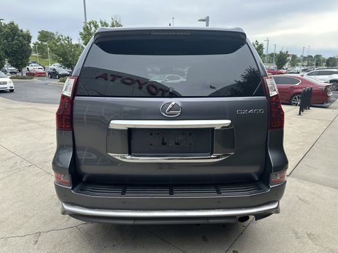 Used 2018 Lexus GX 460 Premium AWD/4WD image 8