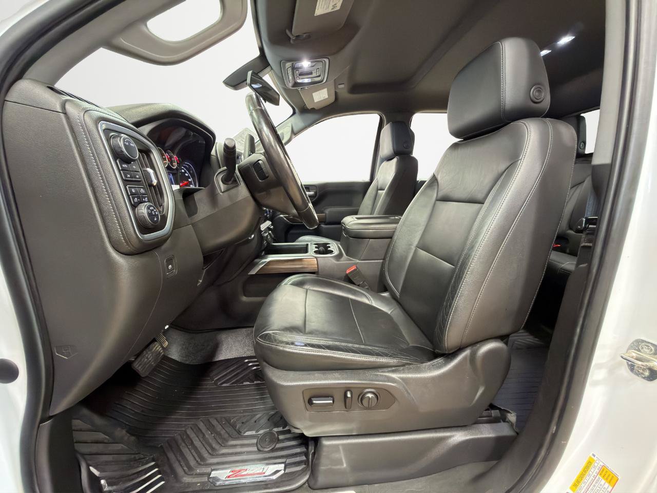 Used 2020 Chevrolet Silverado 1500 RST AWD/4WD image 14