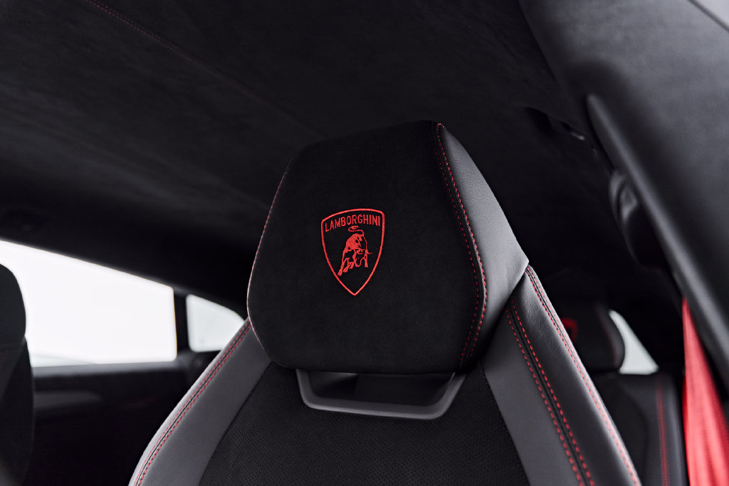 Used 2023 Lamborghini Urus Performante AWD/4WD image 60