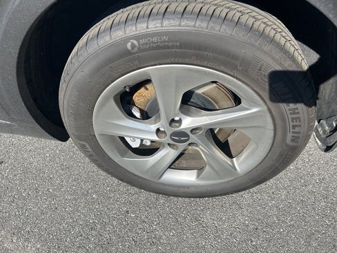 Used 2026 Genesis GV70 2.5T Advanced image 6