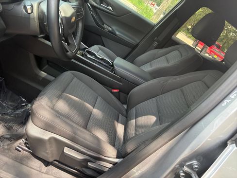 Used 2025 Chevrolet Equinox LT FWD image 31