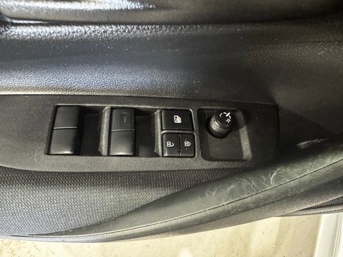 Used 2023 Toyota Corolla LE FWD image 17