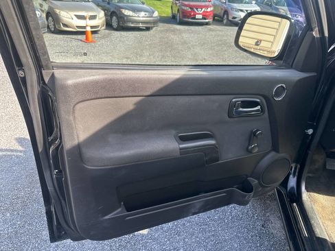 Used 2010 GMC Canyon W/T AWD/4WD image 9