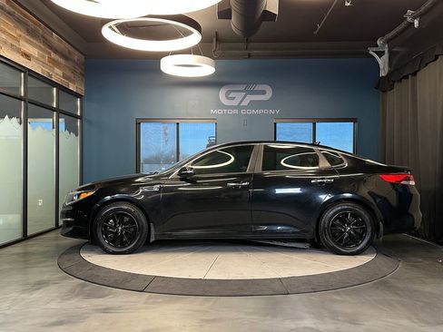 Used 2017 Kia Optima LX image 6