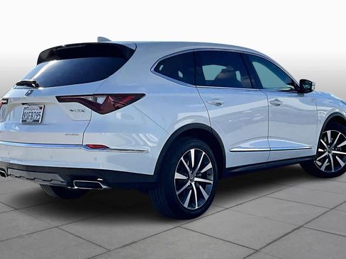 Used 2025 Acura MDX SH-AWD w/ Technology Package image 12
