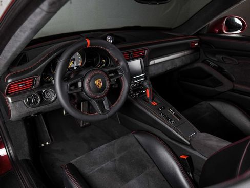Used 2015 Porsche 911 GT3 RWD image 16