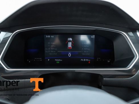 Used 2022 Volkswagen Tiguan SE image 65