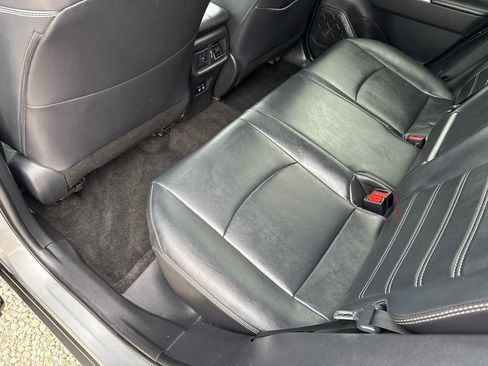 Used 2020 Toyota RAV4 XLE Premium image 27