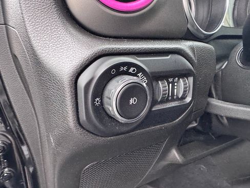 Used 2022 Jeep Wrangler Unlimited Sport AWD/4WD image 15