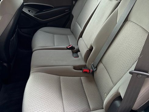 Used 2018 Hyundai Santa Fe Sport image 15