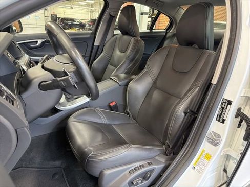Used 2018 Volvo S60 T5 Dynamic w/ Vision Package AWD/4WD image 15