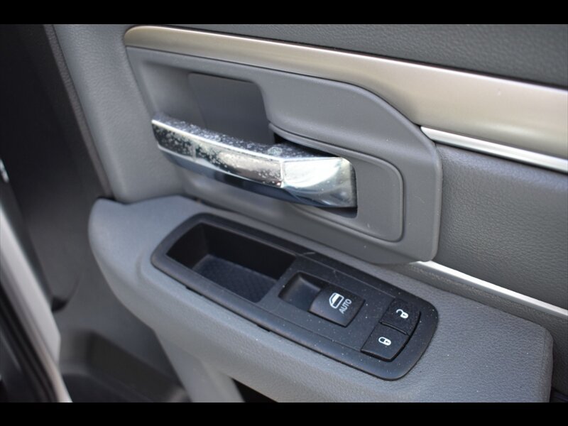 Used 2016 RAM 1500 Big Horn AWD/4WD image 31