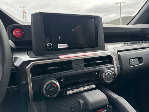 New 2026 Toyota Tacoma TRD Off-Road AWD/4WD image 22