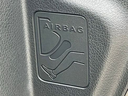 Certified 2024 Mercedes-Benz GLC 300 4MATIC image 33