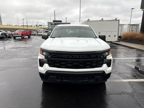 Used 2022 Chevrolet Silverado 1500 W/T w/ WT Value Package AWD/4WD image 3