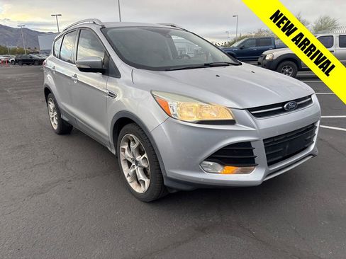 Used 2016 Ford Escape Titanium image 1