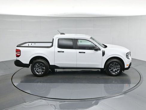 Certified 2025 Ford Maverick XLT w/ 4K Tow Package AWD/4WD image 40