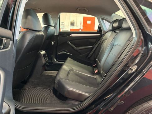Used 2012 Volkswagen Passat 2.5 SE image 14