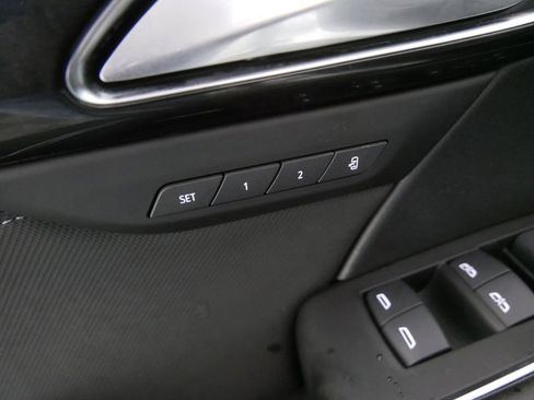 Used 2025 Buick Envision Preferred image 13