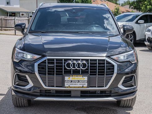 Used 2020 Audi Q3 2.0T Premium AWD/4WD image 2
