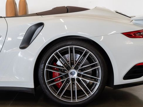 Used 2017 Porsche 911 Turbo image 22