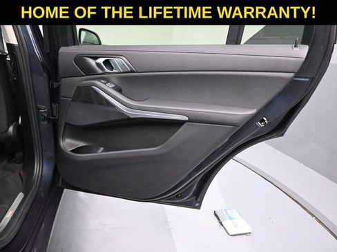Used 2022 BMW X7 xDrive40i w/ Premium Package AWD/4WD image 49