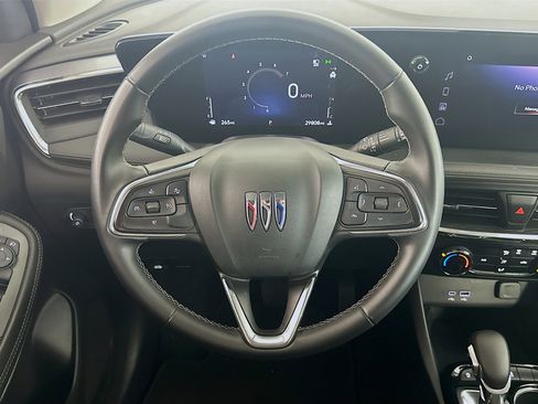 Used 2025 Buick Encore GX Preferred image 18