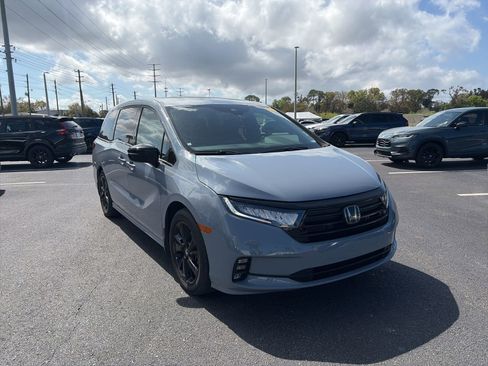 Used 2023 Honda Odyssey Sport image 1