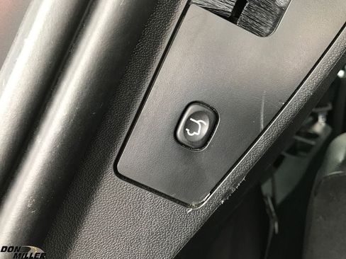 Certified 2019 Dodge Grand Caravan GT image 33