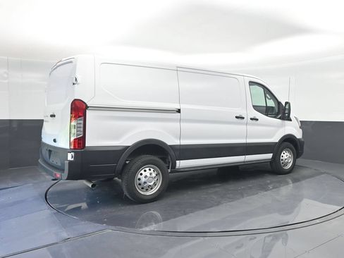 Certified 2025 Ford Transit 150 Low Roof AWD image 15
