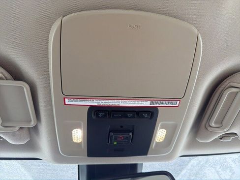 Used 2022 Toyota Camry XLE image 29