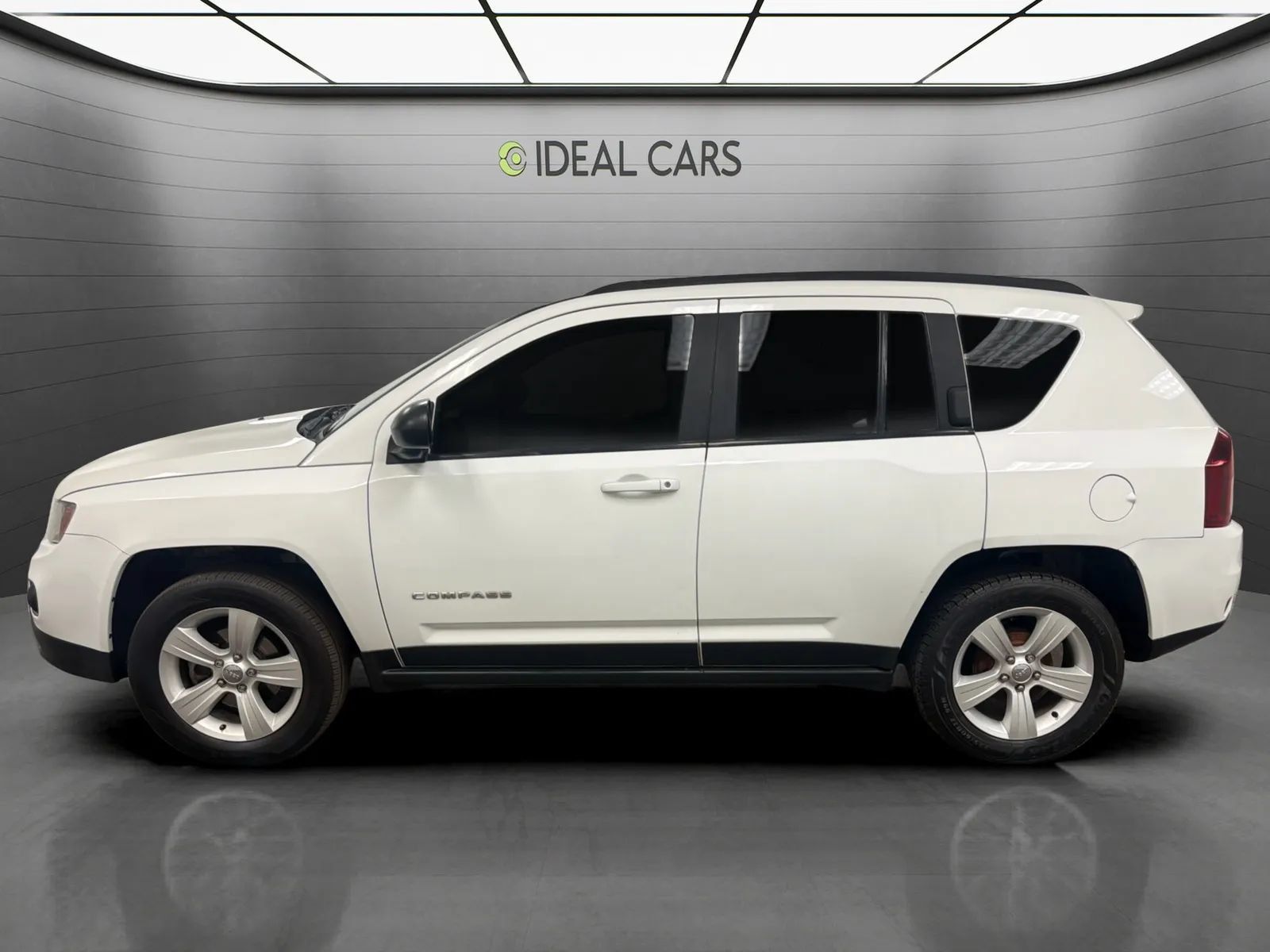Used 2016 Jeep Compass Sport w/ Power Value Group FWD image 2