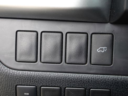 Used 2014 Toyota Highlander XLE image 14