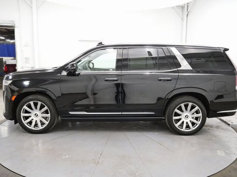 Used 2021 Cadillac Escalade Premium Luxury Platinum image 4