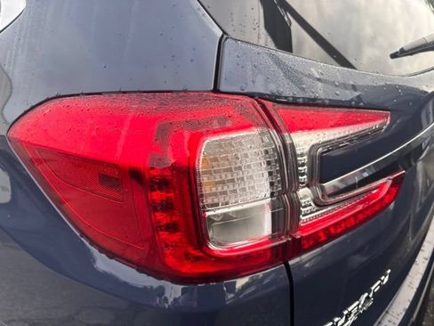Used 2025 Subaru Ascent Touring AWD/4WD image 7