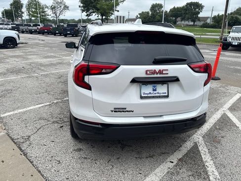 Used 2020 GMC Terrain SLE w/ Elevation Edition FWD image 22