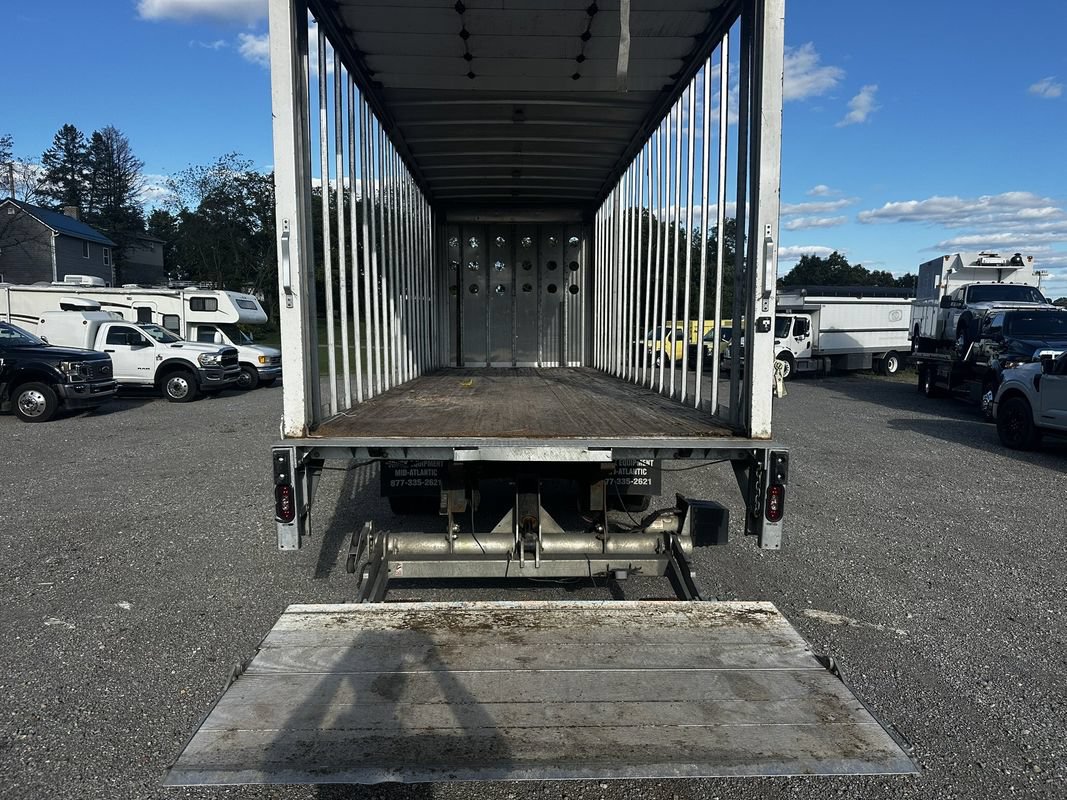 Used 2023 Ford F650 2WD Regular Cab Super Duty image 25