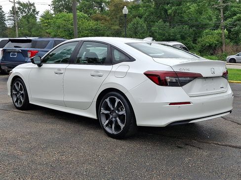 Used 2025 Honda Civic Sport image 6