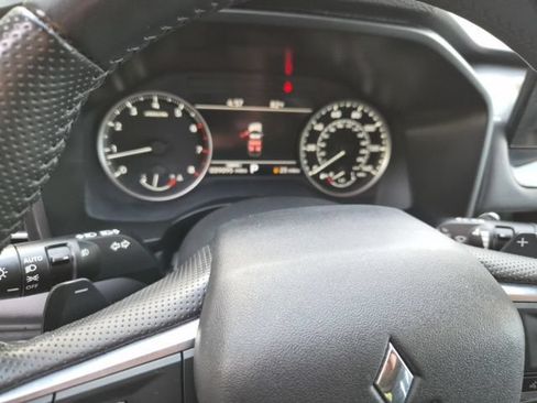 Used 2025 Mitsubishi Outlander SE AWD/4WD image 21