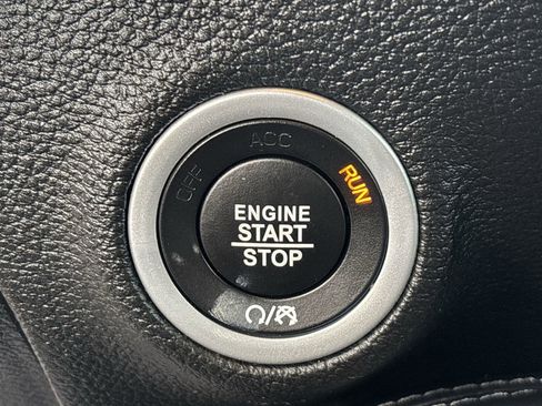 Used 2023 Dodge Challenger R/T image 23