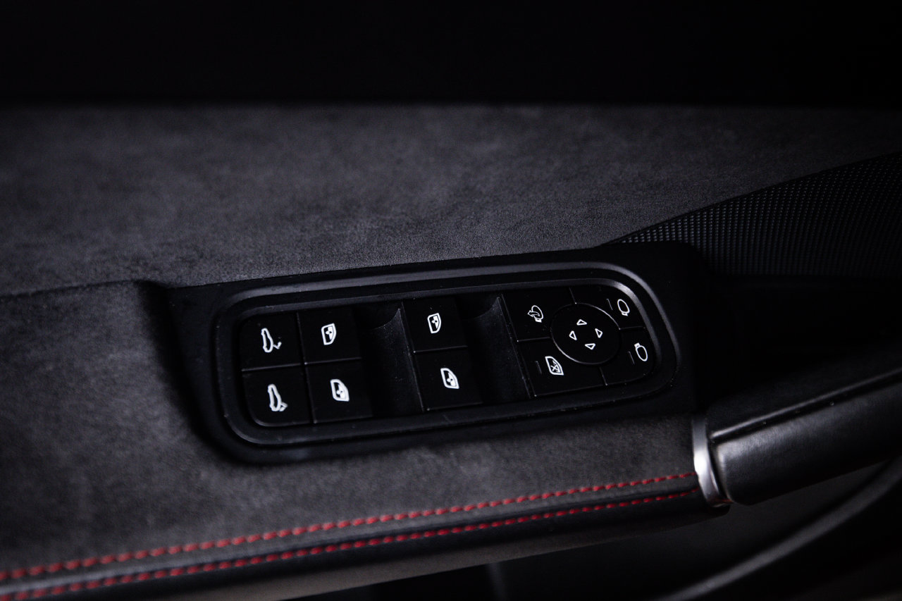 Certified 2022 Porsche Cayenne GTS AWD/4WD image 22