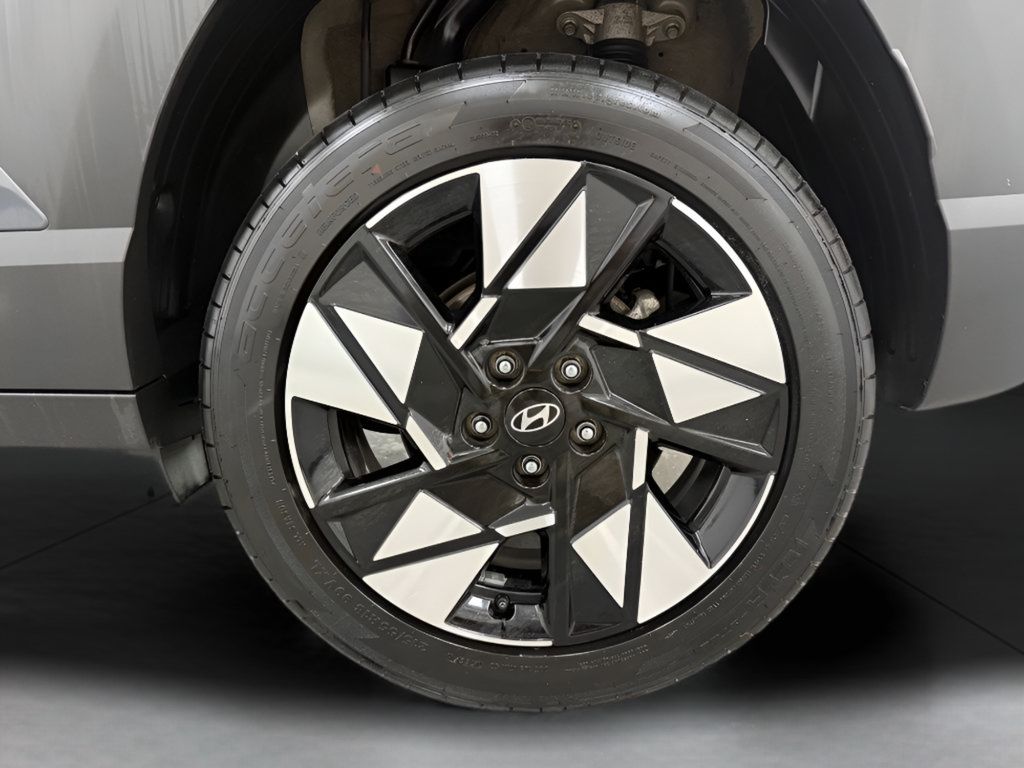 Used 2024 Hyundai Kona SEL AWD/4WD image 28